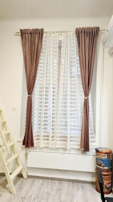 La Vida Loca Apartment Budapest Eksteriør billede