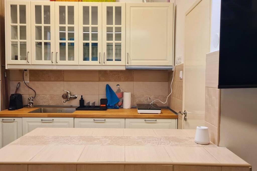 La Vida Loca Apartment Budapest Eksteriør billede